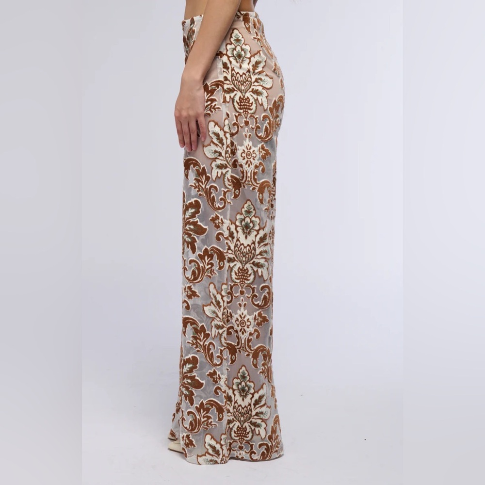 Akira LOTUS MESH FLARE PANTS